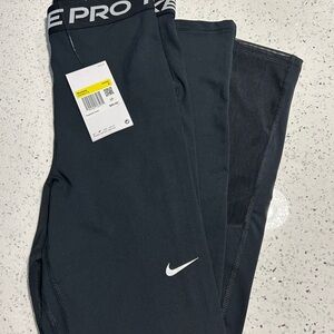 Nike Women’s Pro Black Leggings